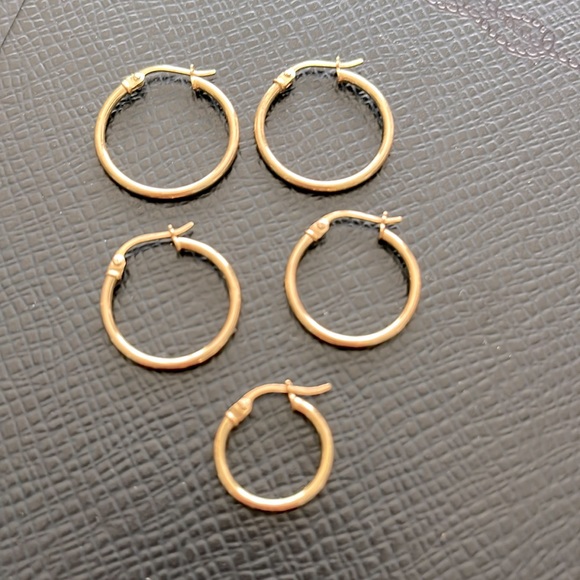 Set of 5 x Gold Plated Sterling Silver Hoop Earrings. 20/17.5/15mm Stamped 925 - Picture 1 of 3